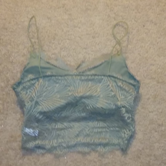 Crop top - Picture 2 of 2